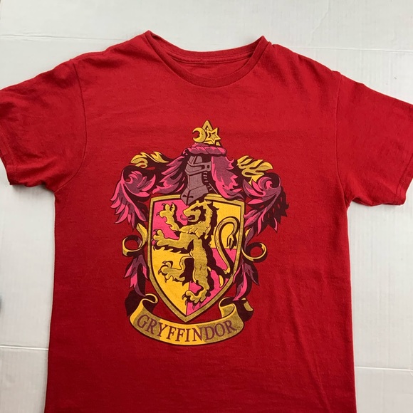 Gryffindor Tee Shirt Harry Potter Size Small - Picture 1 of 5